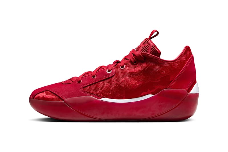商品画像：Air Jordan XXXIX Basketball Shoes. Nike.com 2