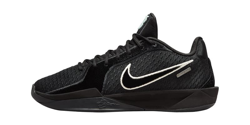 Nike Sabrina 2 LX 
