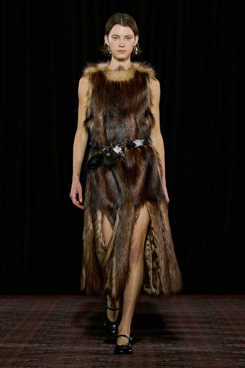 Simone Rocha Fall/Winter 2025 Runway | Hypebeast