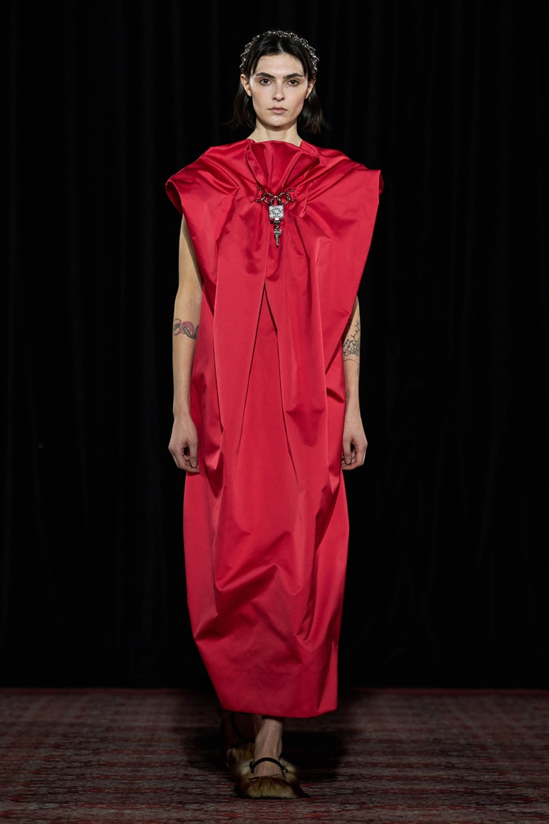 Simone Rocha Fall/Winter 2025 Runway | Hypebeast