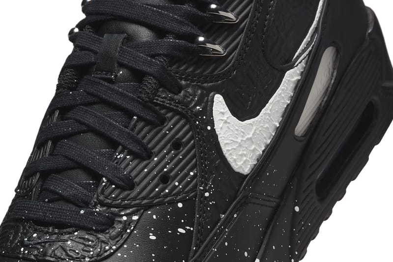 靴 nike air max 90 Olaolu slawn Available: Slawn x Nike Air Max 90 'Black' & 'Sail