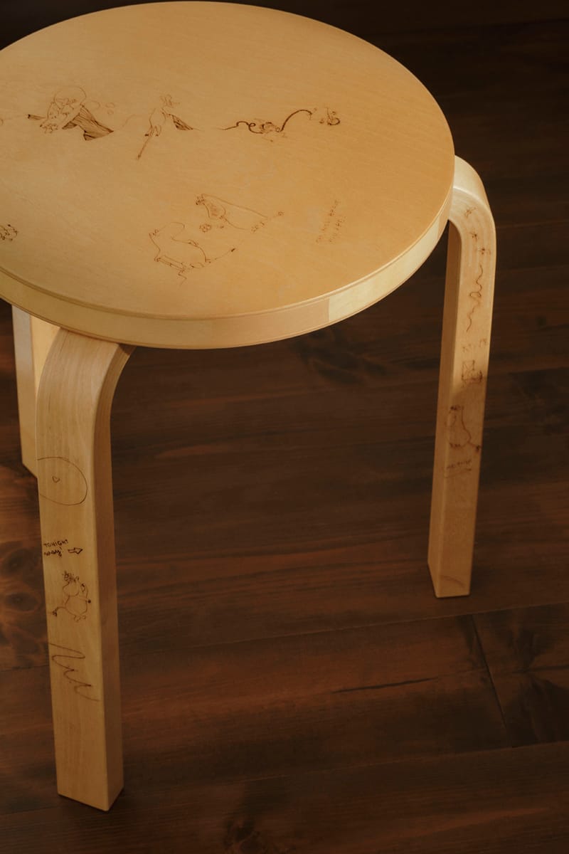 Stool 60 Celebratinon Artek ＋ Moomin Stool 60 Celebration - Artek