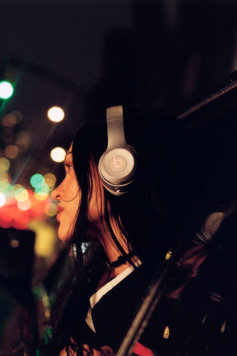 The Sandy Liang x Beats Headphones Have a Bow on Top | Hypebeast The Sandy Liang x Beats Headphones Have a Bow on Top | Hypebeast