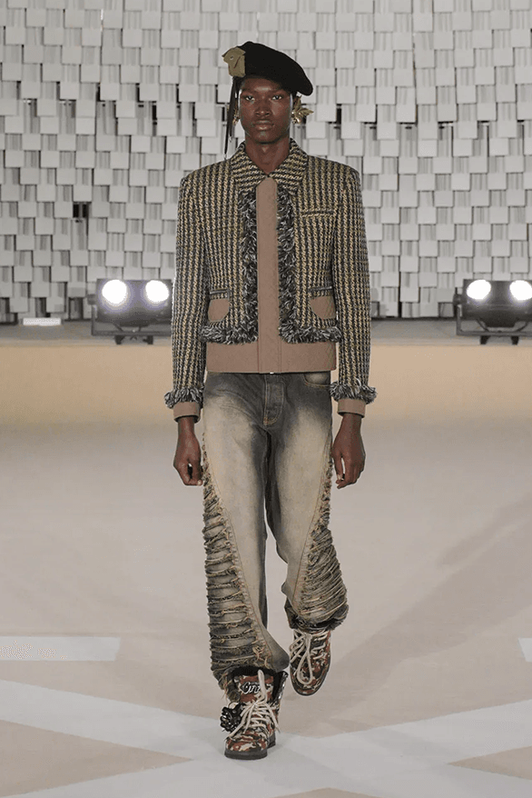 Off-White™ Fall/Winter 2025 at Paris Fashion Week | Hypebeast