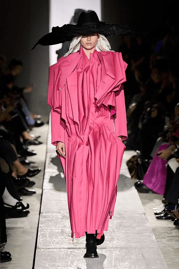 Fashion Show Comme Des Garcons Pink Comme Des Garçons Comme Des