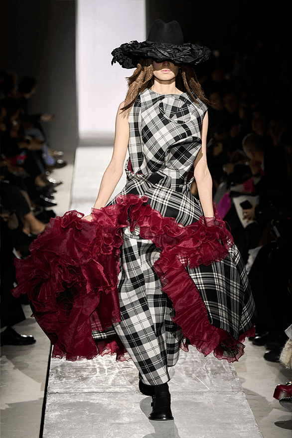 Comme des Garçons Fall/Winter 2025 at Paris Fashion Week | Hypebeast