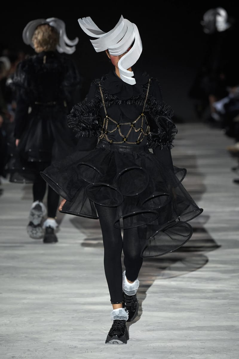 Noir Kei Ninomiya's Bioluminescent FW25 Daydream | Hypebeast Noir Kei Ninomiya's Bioluminescent FW25 Daydream | Hypebeast