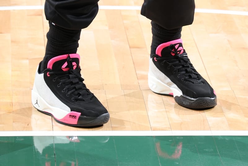 Luka Dončić Jordan Luka .77 Gym Red HF0806-101 Release