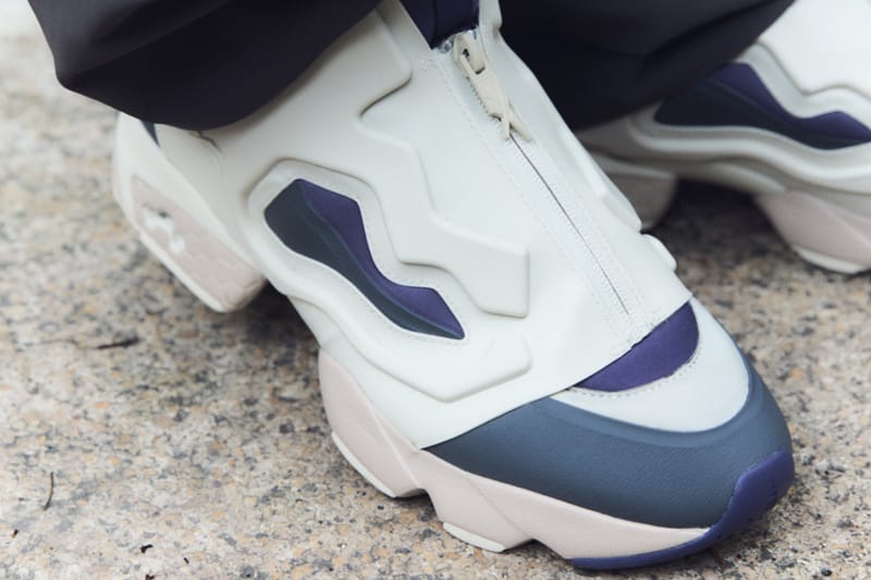 靴 REEBOK INSTAPUMP FURY Blue Grey Reebok Instapump Fury OG in 