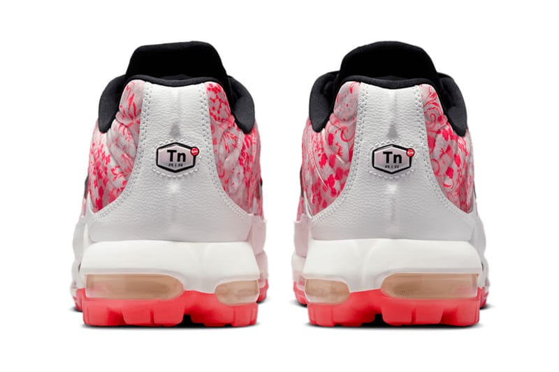 Nike Air Max Plus Golf Pink Bloom HJ4512-100 | Hypebeast