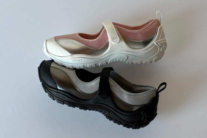 ★Crocs★ EXP Terre Silver/Chalk and Gunl/Black 210639 Crocs EXP Terre Silver Black Release Date | Hypebeast