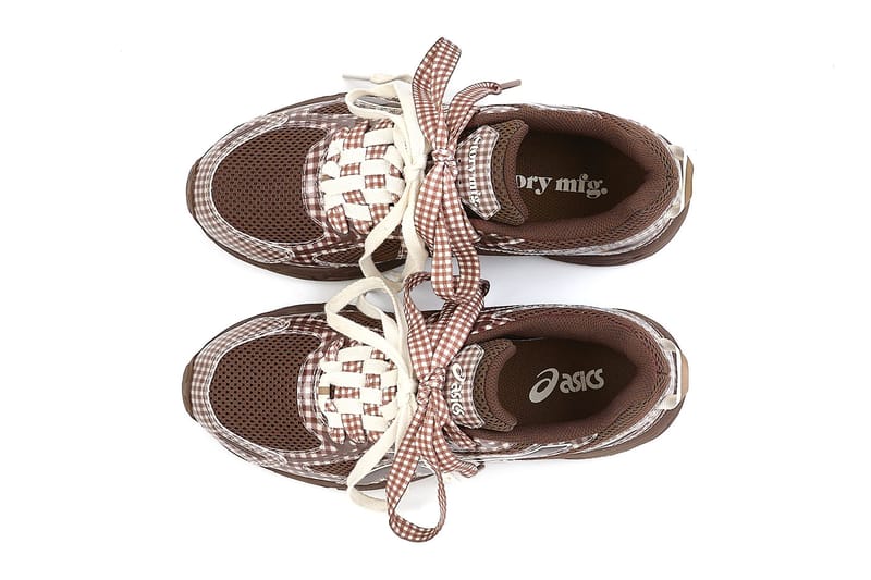 スニーカー ASICS Story mfg. Gel-Venture 6 Reddish Brown Gingham STORY mfg. x ASICS GEL-VENTURE 6 Pack Info | Hypebeast