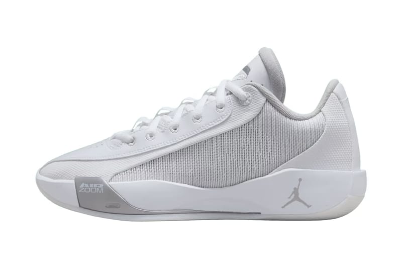 LUKA.77PF2025.3月発売JORDANBRAND - メルカリ
