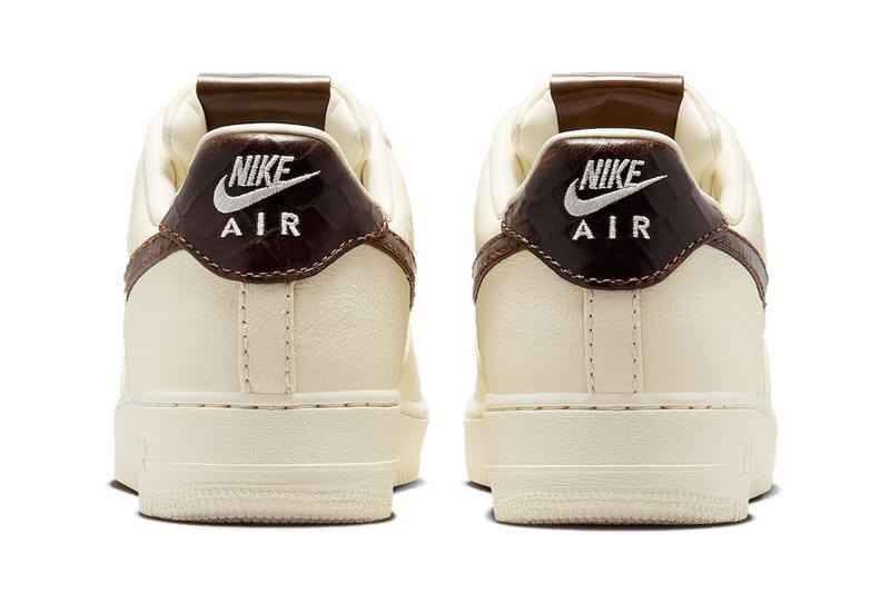 NIKE AIR FORCE 1 '07 ナイキ エアフォース1 IH7332 001 NIKE AIR FORCE 1 ナイキ エアフォース 1 IH7332 001 : リ