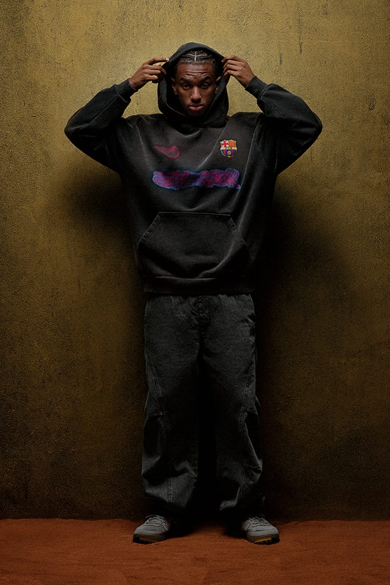 ウェア TRAVIS SCOTT FC BARCELONA RETRO JERSEY FC Barcelona x Travis Scott Limited Edition Away Kit - 2025