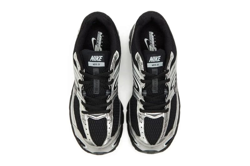 ★人気★Nike★Air Max Moto 2K デイリースニーカー W.Silver Nike Air Max Moto 2K – DTLR