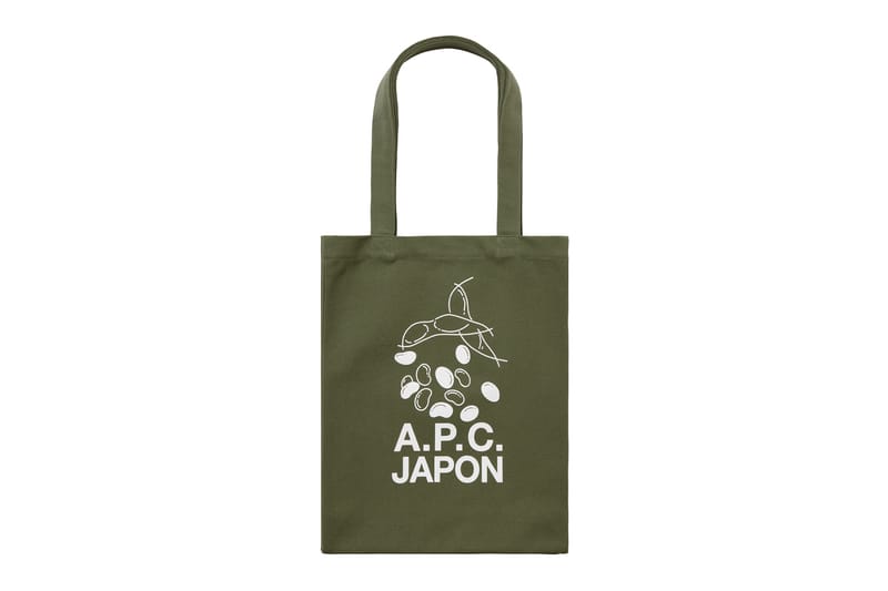 アーペーセー A.P.C. ×JJJJound ジョウンド タグ付きロゴトート A.P.C. x JJJJoundによるコラボコレクションが登場 | Hypebeast.JP