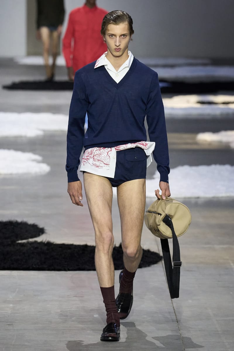 PRADA コーデュロイ ジーンズ ローファー初おろし🥹 このボリュームさが コーディネートの幅を