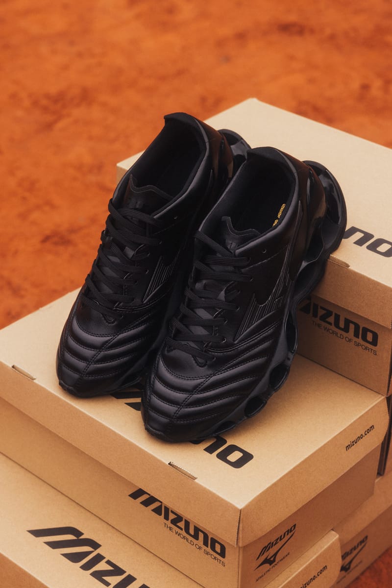 Mizuno Drop The Limited Edition Morelia Wave - SoccerBible