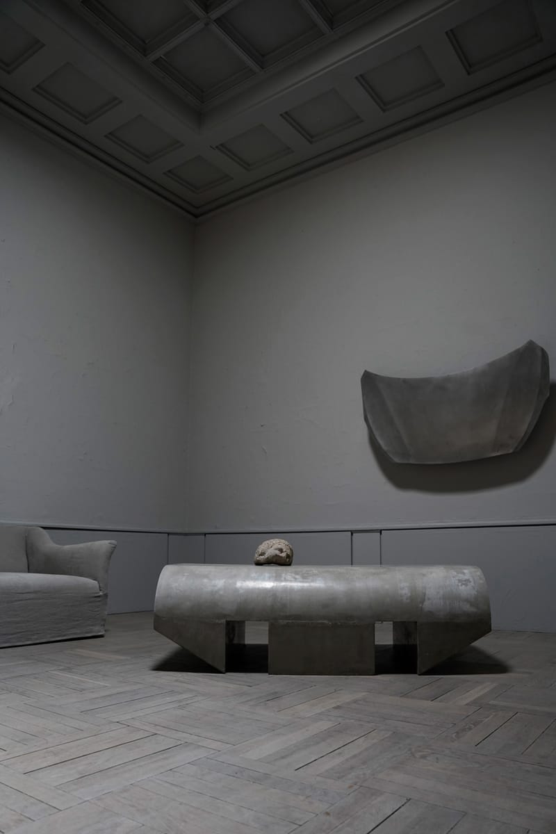 Michèle Lamy e Oliver Gustav abrem exposição de móveis de Rick