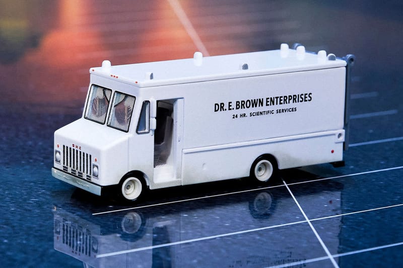 Hot Wheels 6台セット Benz back to the future Hot Wheels Back to the Future SDCC Set Info | Hypebeast