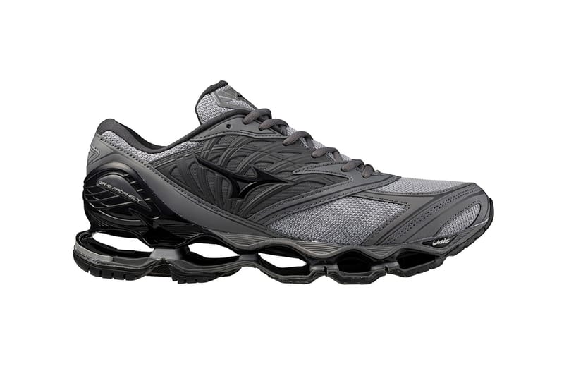 ペレグレイス Mizuno WAVE PROPHECY LS “Light Grey