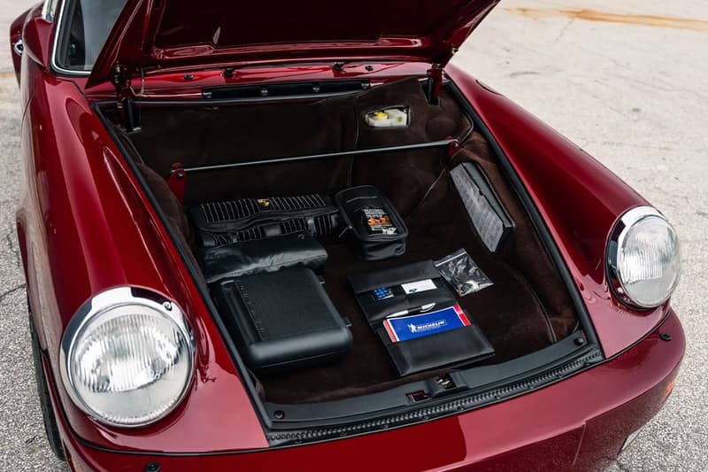 全球唯一一辆 Porsche 911 经典定制车型 RUF CTR1「Redbird」即将拍卖 | Hypebeast
