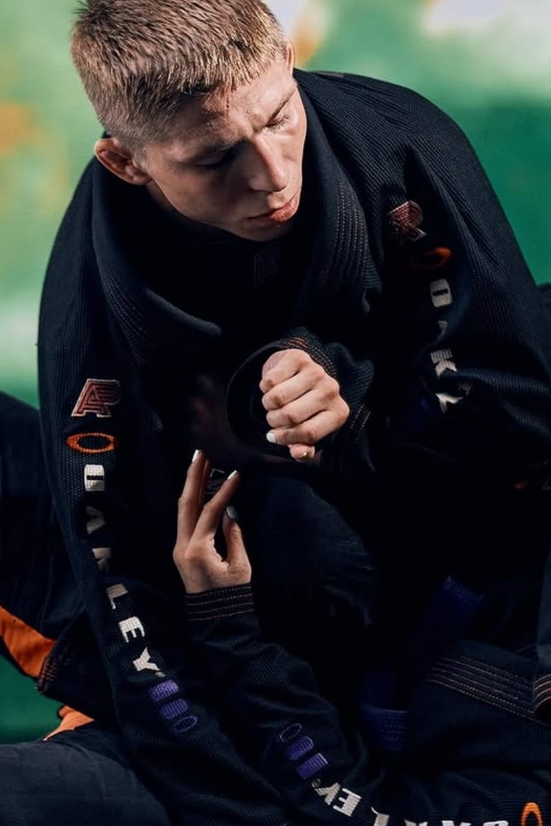 albino and preto ナイロン プルオーバー M Albino & Preto x Oakley: coleção global de jiu-jitsu | Hypebeast