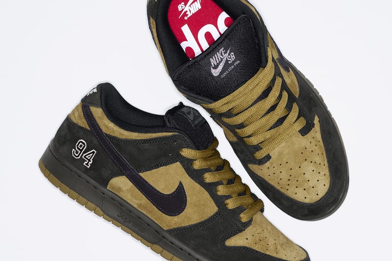 Supreme × Nike SB Dunk Low OG QS Nike MEN'S SB Dunk low OG QS SUPREME RED WHITE Metallic SIZE