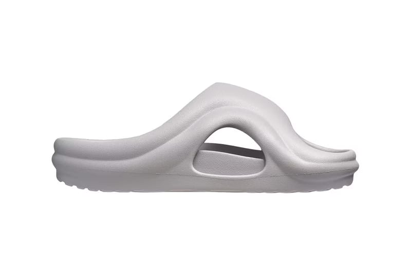 SKYLRK 連帽衛衣首度登場，Beach Slide、Rest Slipper 新色同日上架