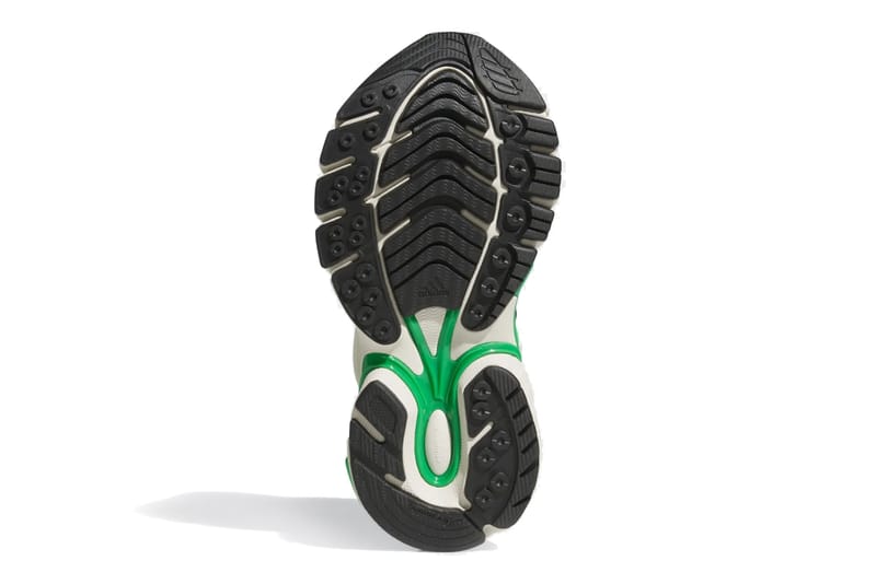 ファレル・ウィリアムズ x アディダスのコラボモデルに新色が登場