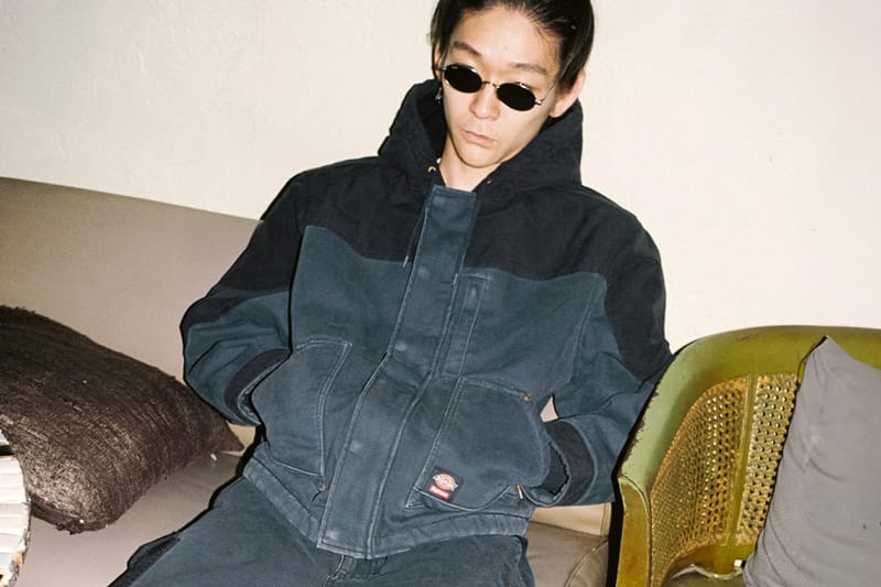 Supreme x uniform experiment Supporter Muffler | Hypebeast