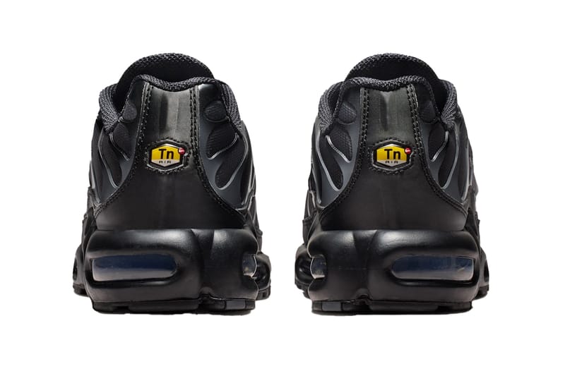 Nike Air Max Plus TN ブラック ORIGINAL KIDS UNISEX NIKE Air Max Plus TN TRAINERS BLACK