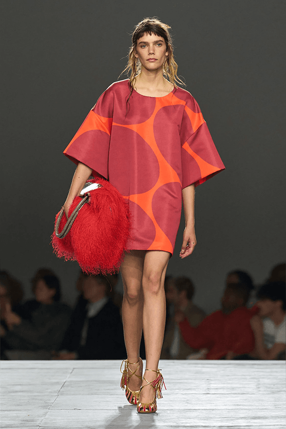 Dries Van Noten Spring/Summer 2026 at Paris Fashion Week | Hypebeast Dries Van Noten Spring/Summer 2026 at Paris Fashion Week | Hypebeast