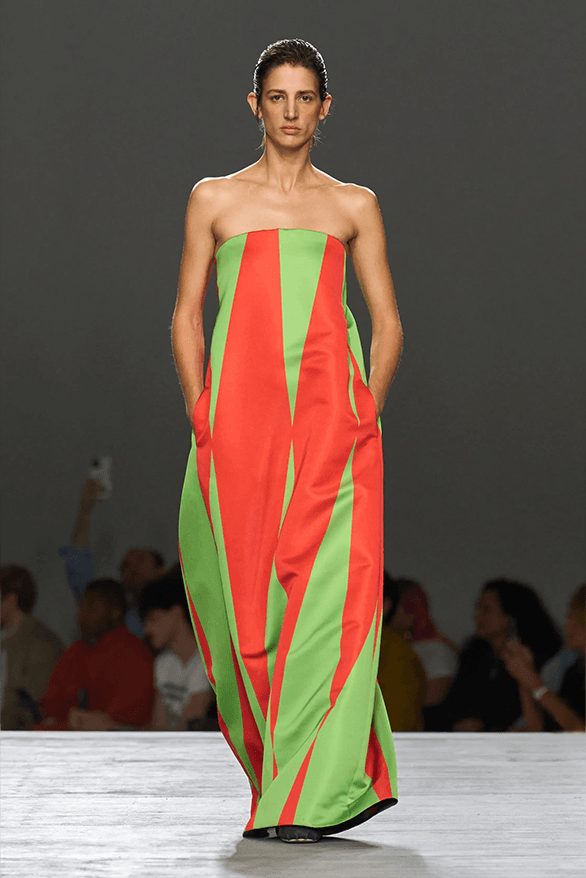 Dries Van Noten Primavera/Verão 2026 na Paris Fashion Week | Hypebeast