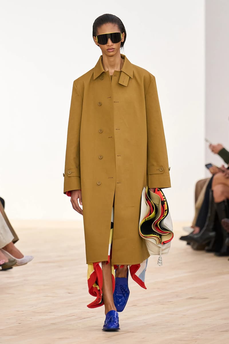Loewe 2026 春夏系列开启新篇章,致敬悠久传承 | Hypebeast