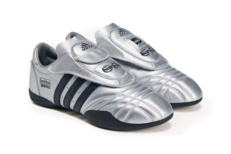 アディダス　テコンドー　silver×BLK アディダス テコンドー silver×BLK アディダス アディダス