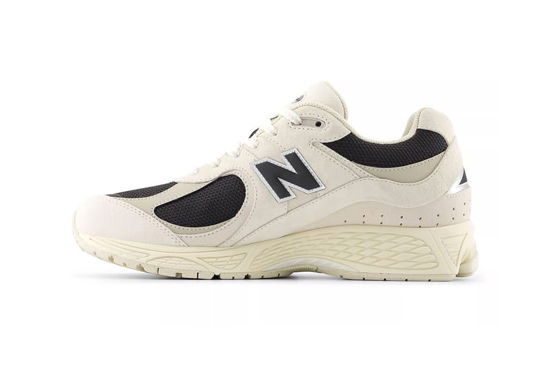 New Balance 2002R 