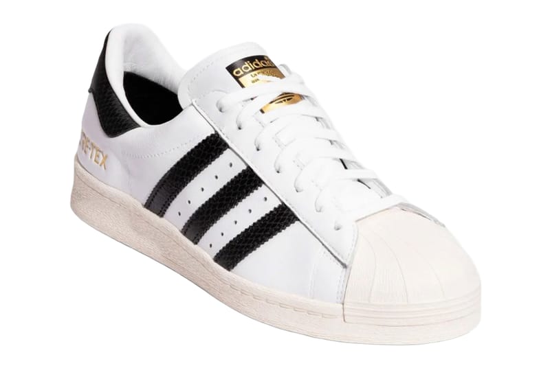 靴 adidas SUPERSTAR GTX GORE-TEX atmos 26cm atmos x adidas Superstar Release Date ID3265 | SneakerNews.com