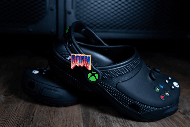 Xbox Crocs Remote Clogs Kontroler Cozy Xbox x Crocs Resmi Tersedia | Hypebeast