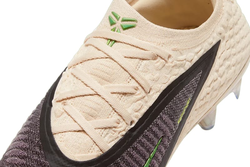 ワールドカップシーズンへ向けてコービー・ブライアント x Nike