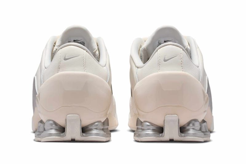 ナイキ トータル90 ショックス マギアに新色 セイルカラーが登場