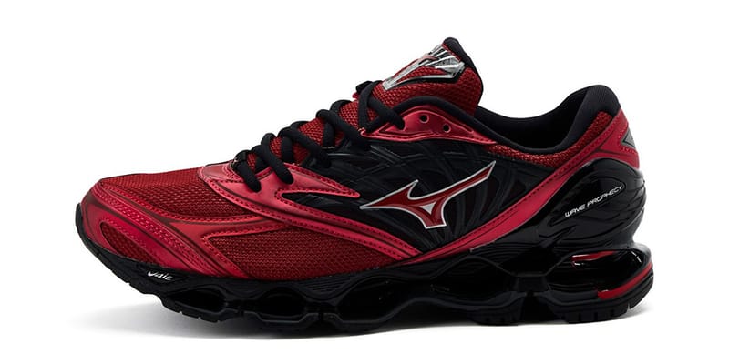 Mizuno WAVE PROPHECY LS “Red
