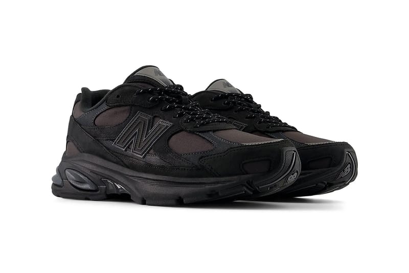 ニューバランスアブゾーブ2010より新色 “フェイデッドブラック”が登場