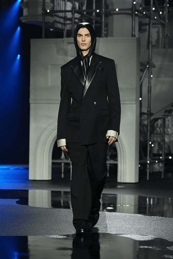 【Burberry London】オーダースーツ　サイズ46 Burberry Fall/Winter 2026 na London Fashion Week | Hypebeast
