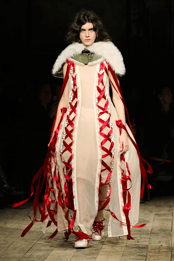 Simone Rocha 2026 秋冬系列|London Fashion Week 大秀全解析 | Hypebeast