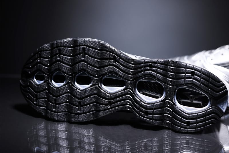 Mizuno Wave Prophecy Morelia Neo “Silver” D1GA255103 | Hypebeast