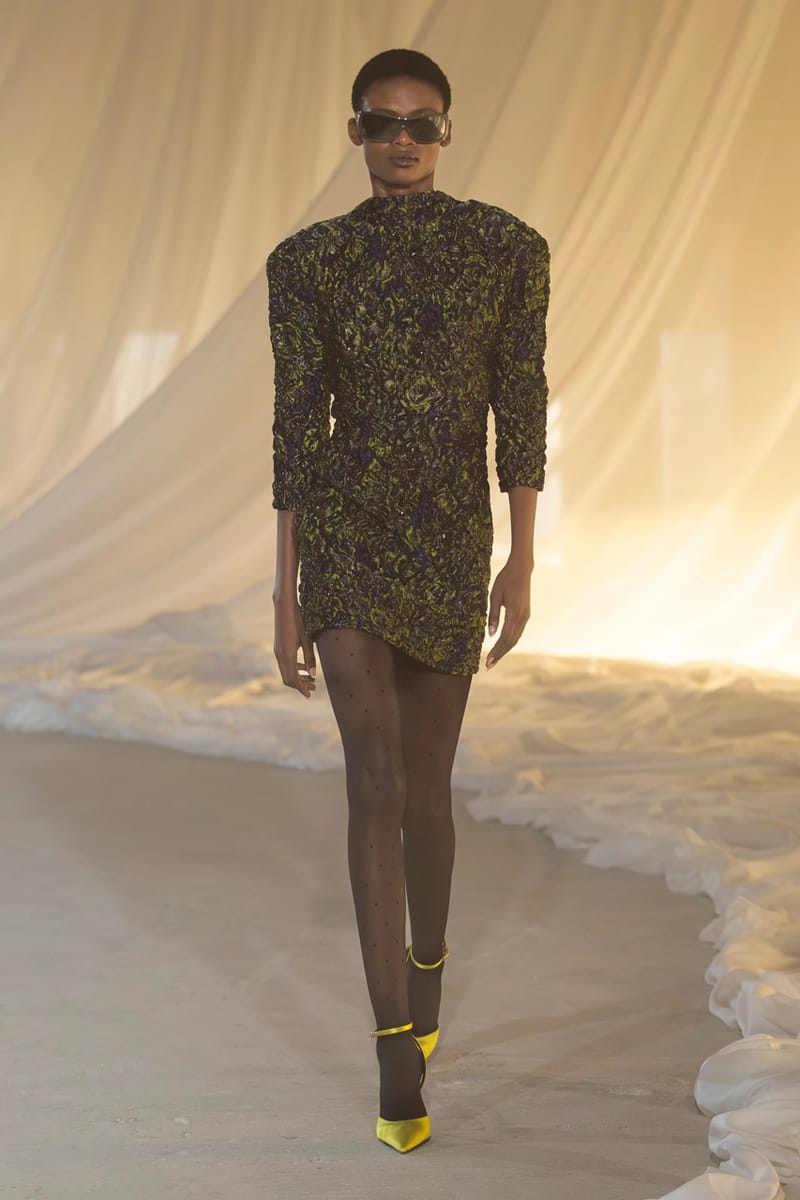 Balmain FW26: desfile da coleção e estreia de Antonin Tron na