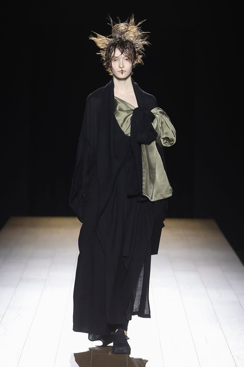 Yohji Yamamoto Fall/Winter 2026 at Paris Fashion Week | Hypebeast