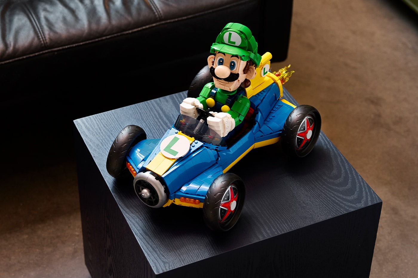 LEGO Group revela o set Mario Kart “Luigi & Mach 8” em grande escala ...